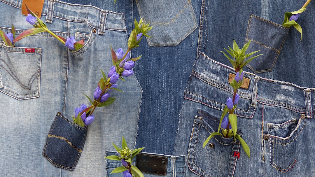 Quel pantalon avec des derbies ?